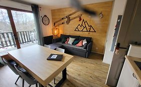 Appartement 4 A 6 Personnes - Chalets D'Aurouze - La Joue Du Loup