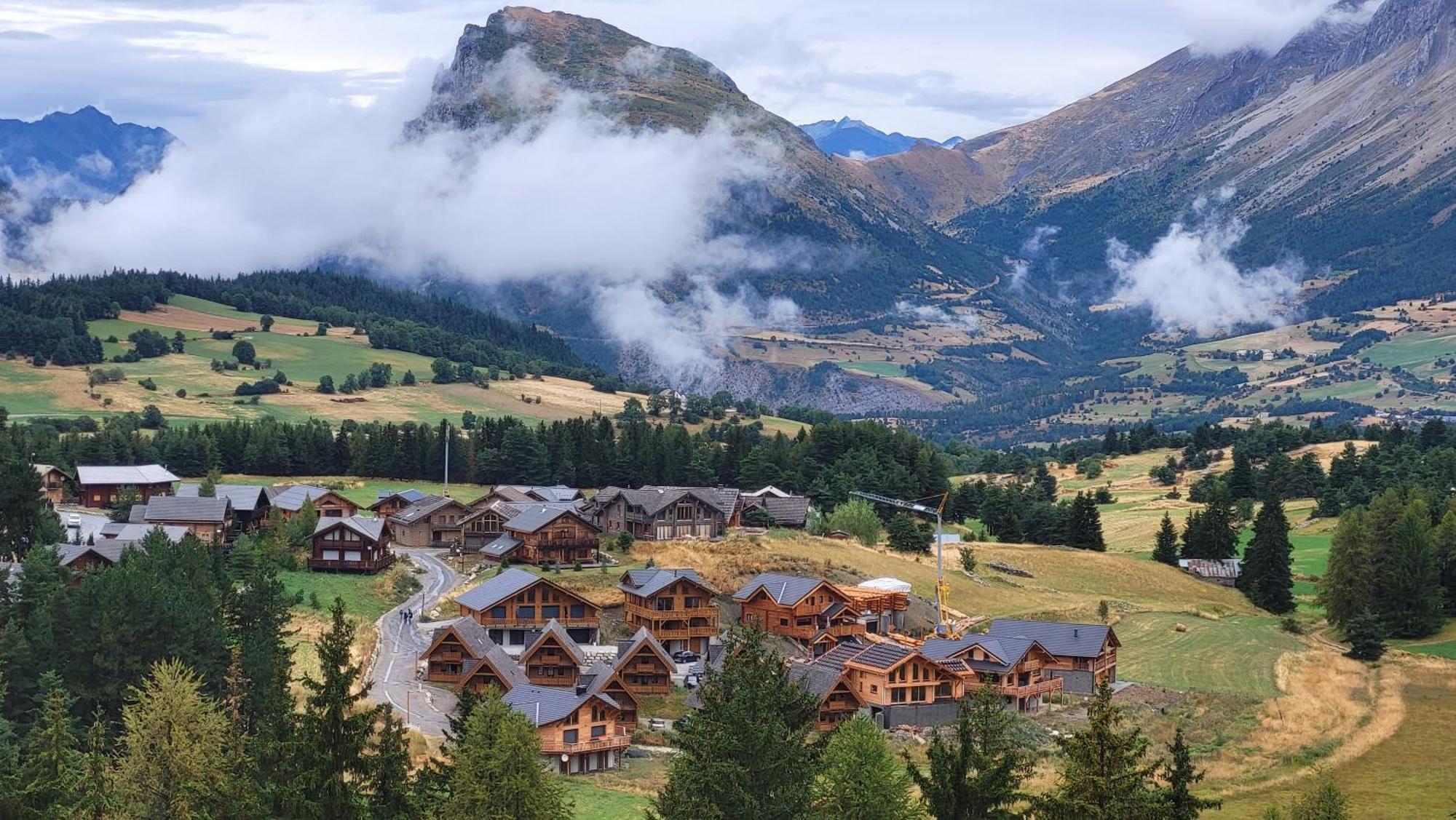 Appartement 4 A 6 Personnes - Chalets D'Aurouze - La Joue Du Loup Saint-Étienne-en-Dévoluy Extérieur photo