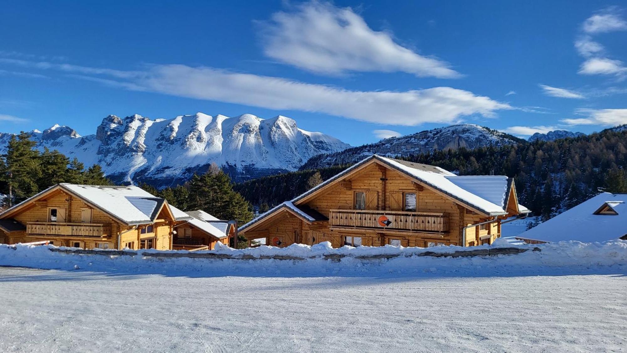 Appartement 4 A 6 Personnes - Chalets D'Aurouze - La Joue Du Loup Saint-Étienne-en-Dévoluy Extérieur photo