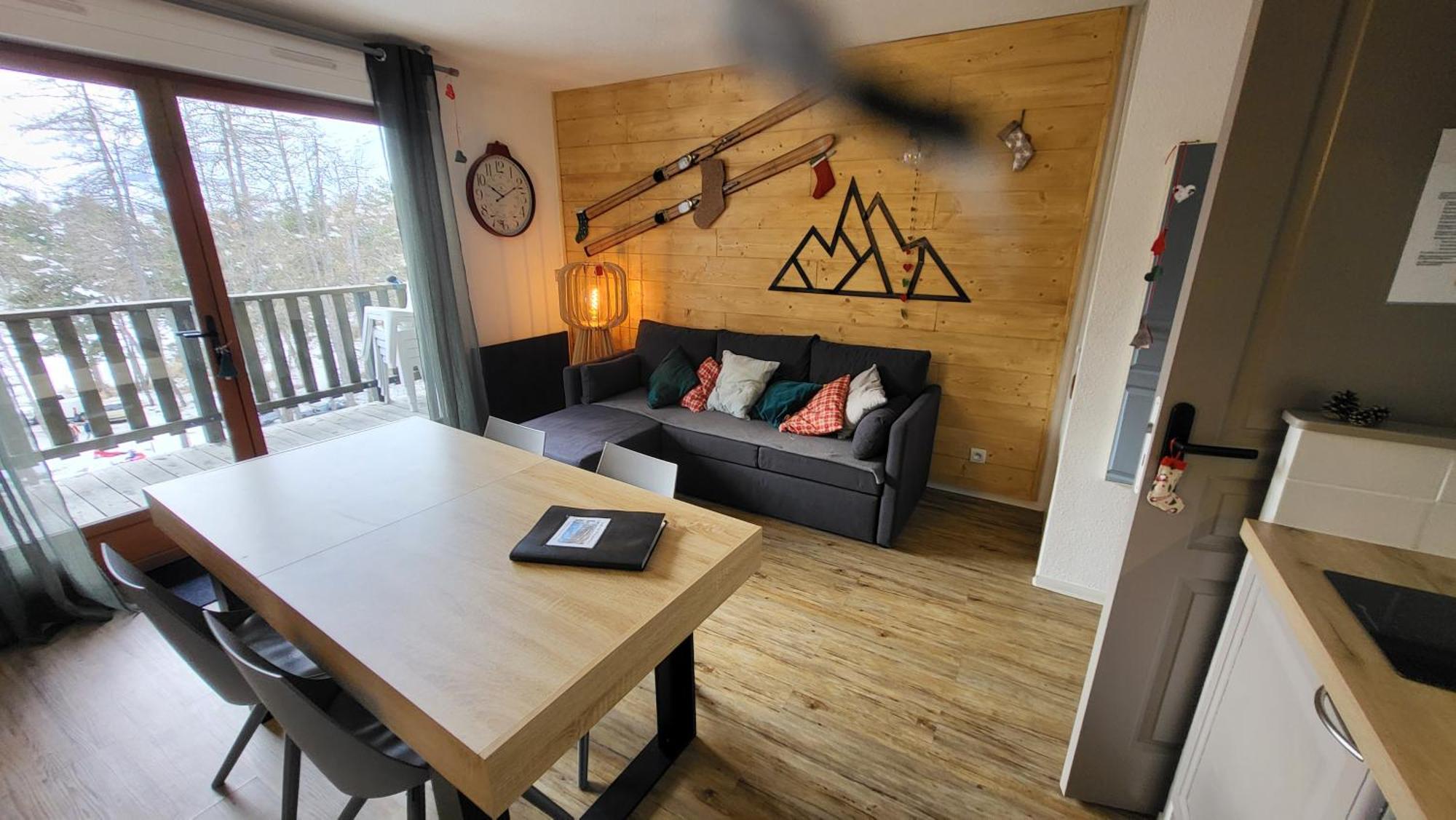 Appartement 4 A 6 Personnes - Chalets D'Aurouze - La Joue Du Loup Saint-Étienne-en-Dévoluy Extérieur photo