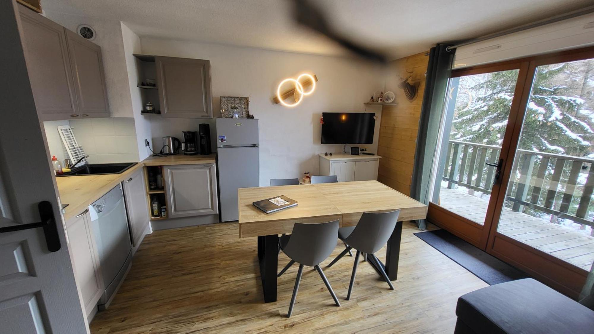 Appartement 4 A 6 Personnes - Chalets D'Aurouze - La Joue Du Loup Saint-Étienne-en-Dévoluy Extérieur photo
